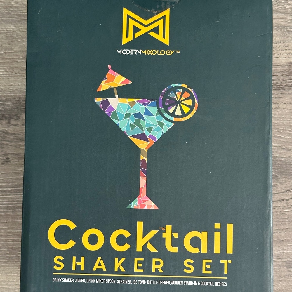 Cocktail Shaker Set